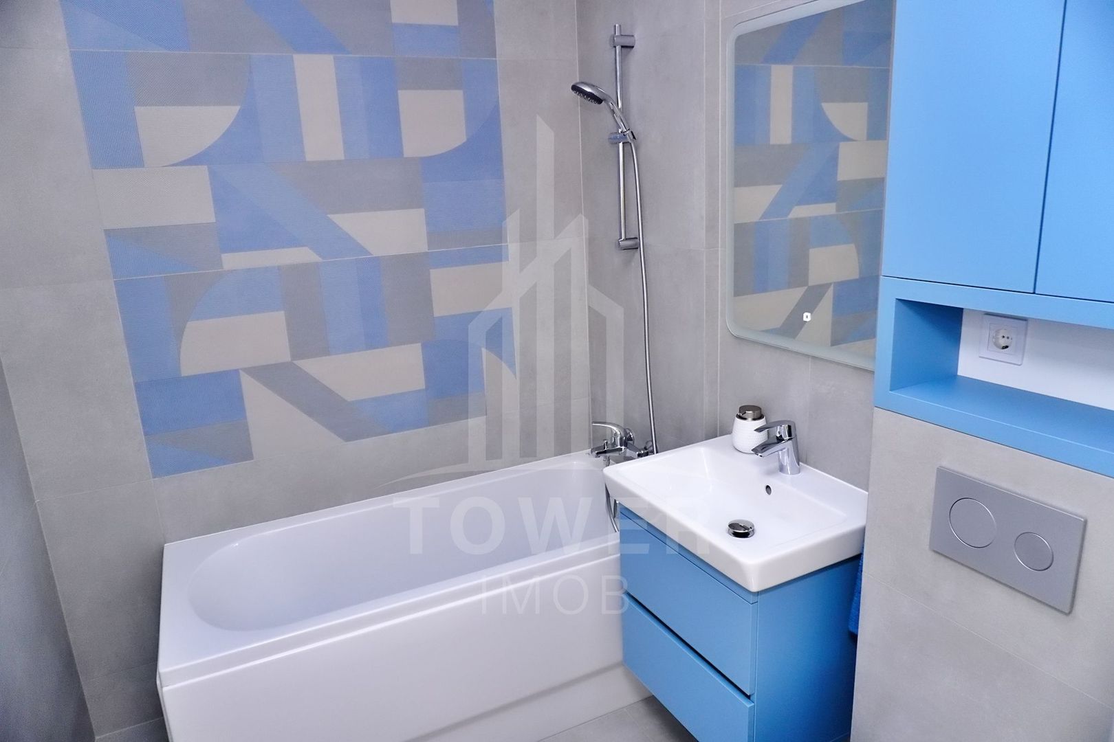 Apartament 3 camere, 2 băi, 2 balcoane, loc de parcare. - Poză 4