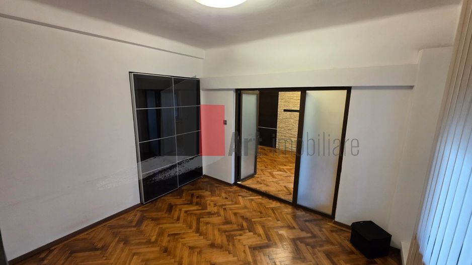 Apartament cu 3 camere-Parcul Carol-Monetarie-cu centrala+loc de parcare - Poză 4