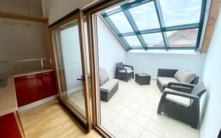 VILA CU 7 CAMERE IN COMPLEX REZIDENTIAL IN IANCU NICOLAE - Poză 16