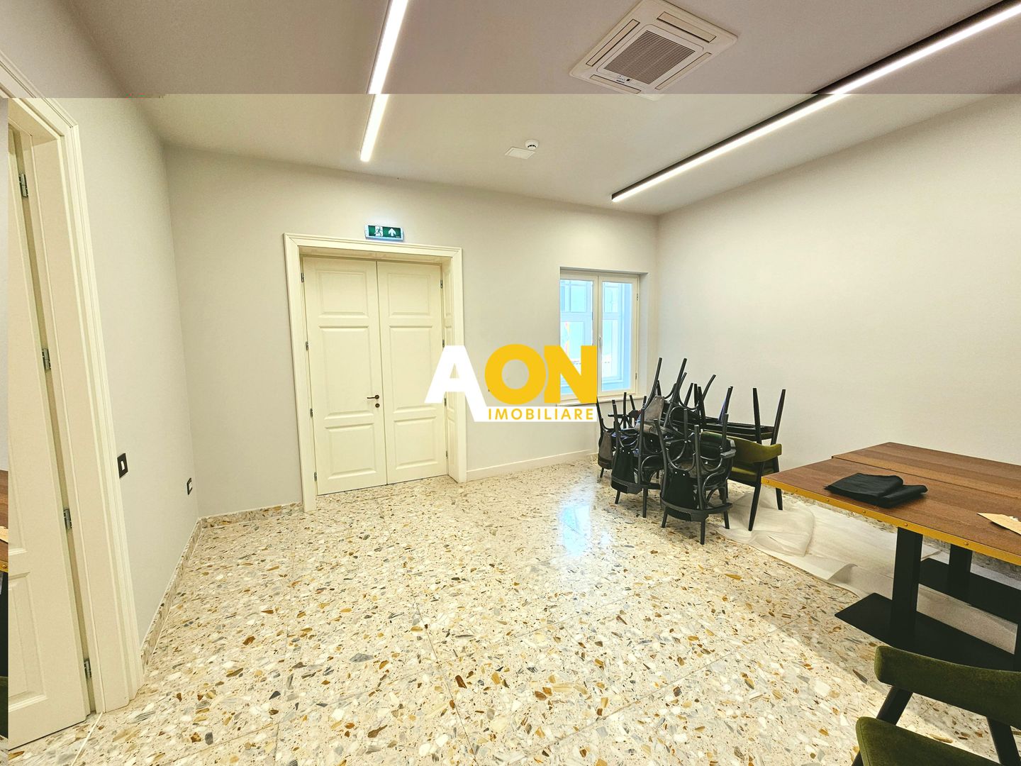 Spatiu de birouri,2 camere, ultracentral, 45 mp - Poză 6