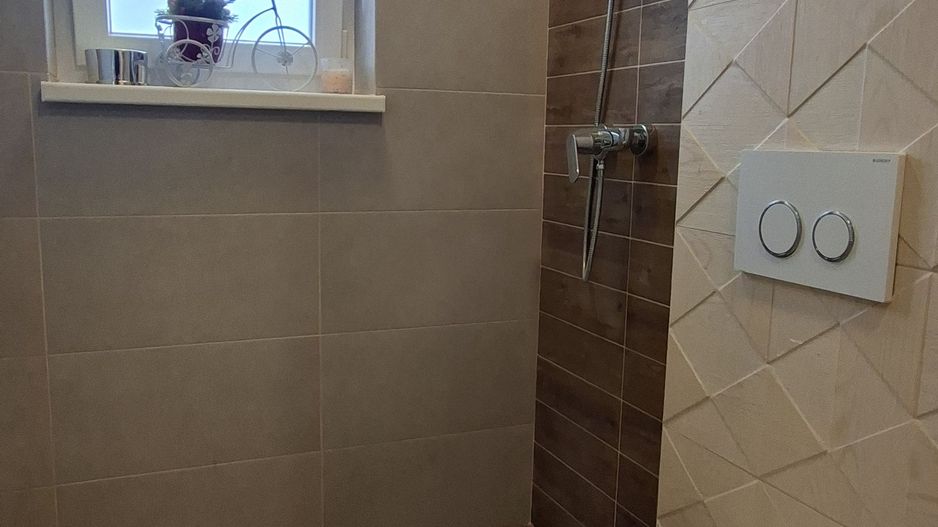 Casa P+E cu 4 camere - Aradului/British SCHOOL - Poză 15