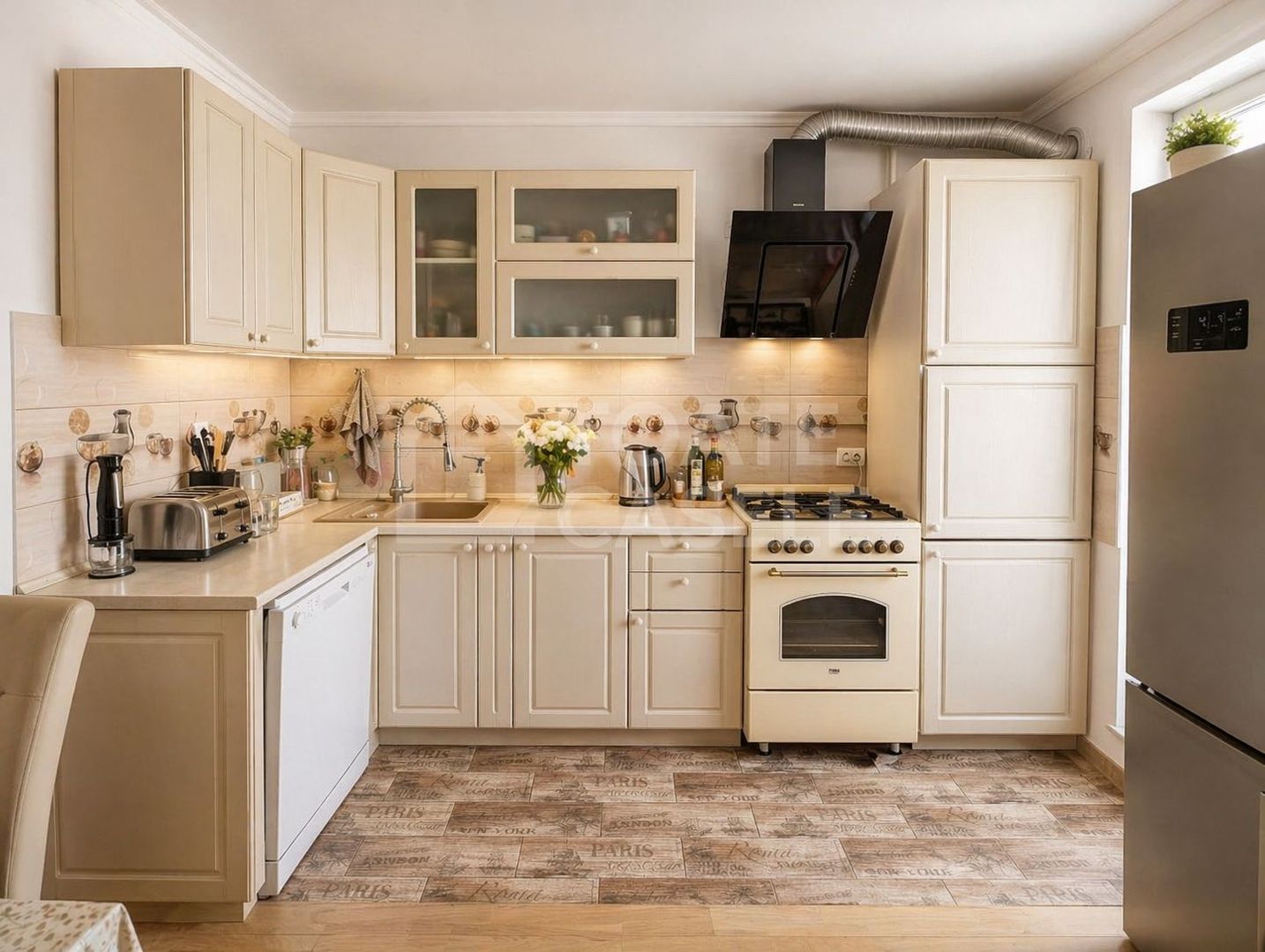 Apartament 3 camere, mobilat utilat, zona Andrei Muresanu - Poză 1