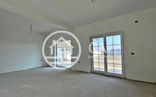 Casă de vânzare P+E cu 4 camere în zona Nufărul, Oradea - Poză 11