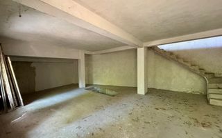 OPORTUNITATE RARA - imobil central, multifunctional, curte PROPRIE - Poză 27