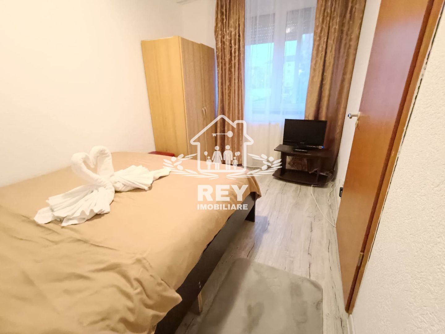 Apartament 2 camere cu balcon închis Cedonia - Colegiul Pedagogic - Poză 2