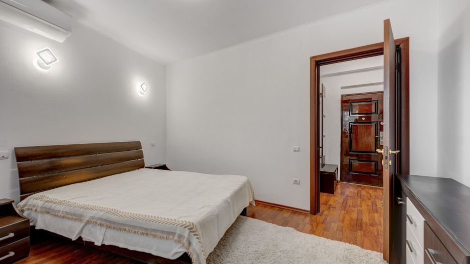 SI CASA SI AFACERE totul sub același acoperiș in Sector 5 ! - Poză 19