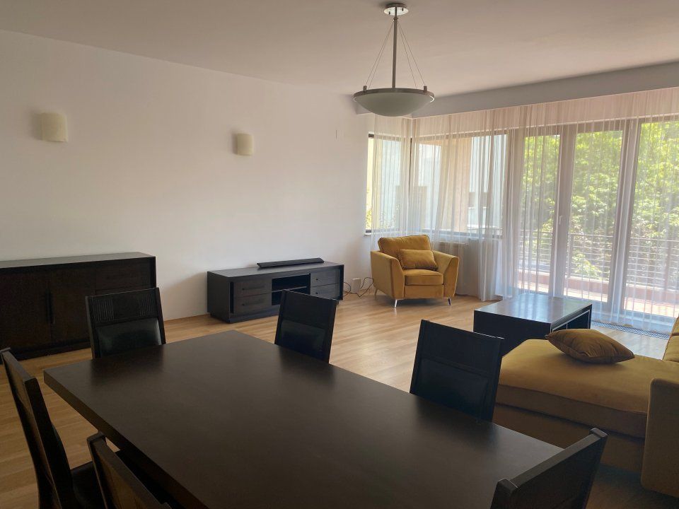 Apartament superb cu 4 Camere în Primăverii, Strada Mircea Eliade - Poză 2