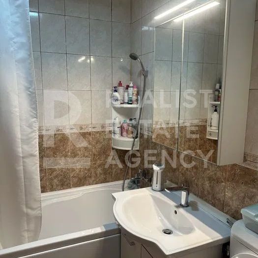 Vânzare, apartament cu 2 camere în zona Drumul Taberei - Poză 8