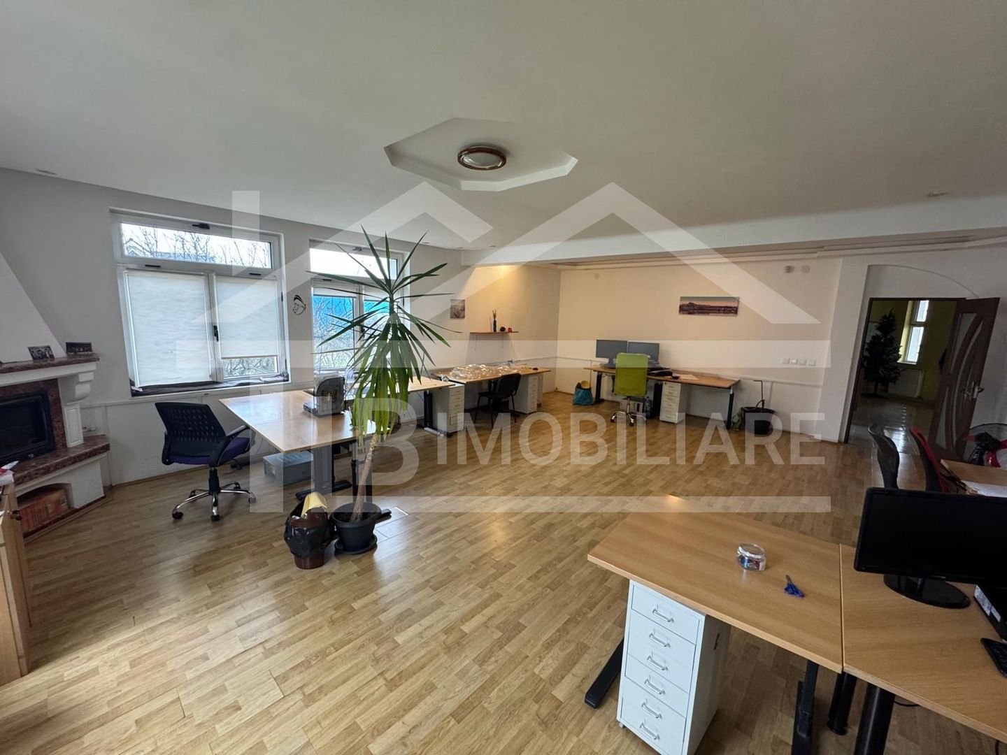 Vila cu 6 camere, 420mp,  teren 720mp, parcari, Zona Shopping City - Poză 5