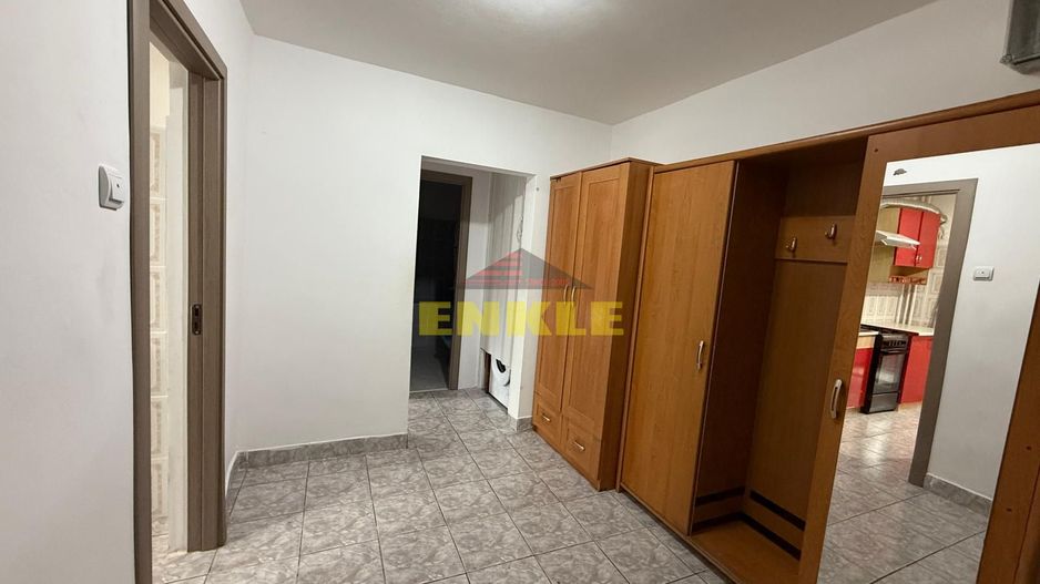 VÂNZARE APARTAMENT CU 2 CAMERE, ETAJ 2 – ZONA MALL - Poză 8