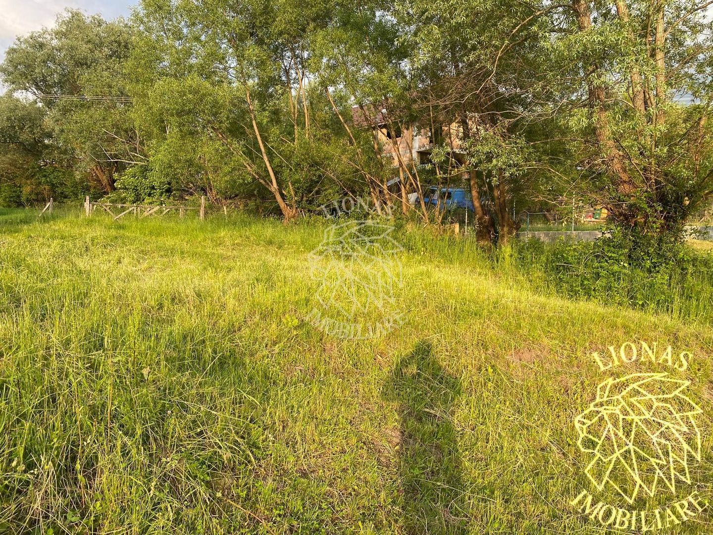 Teren Intravilan 1140 mp cu utilitati-ideal casa-Sigmir - Poză 1