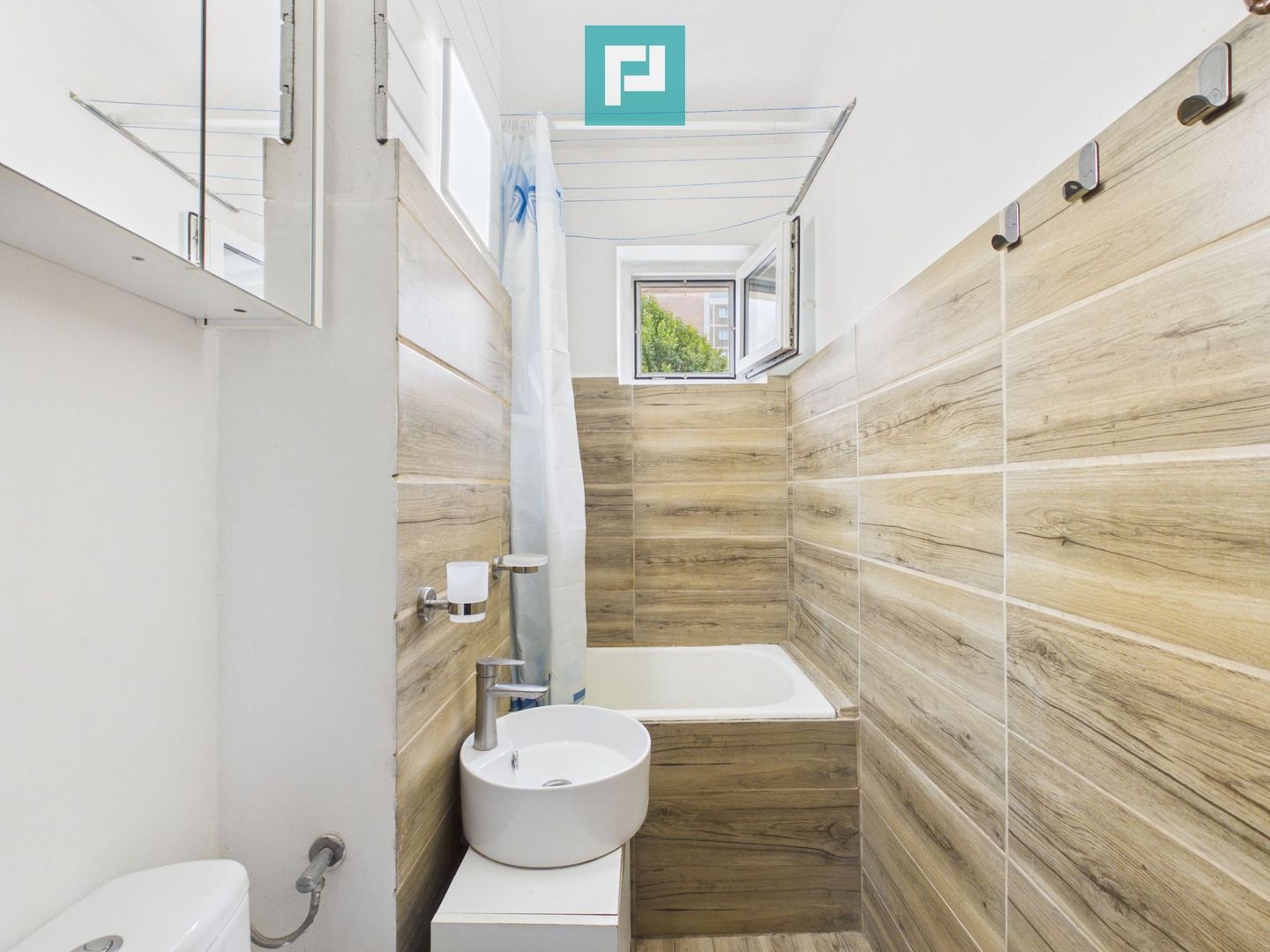 APARTAMENT 3 CAMERE, DECOMANDAT, ZONA VLAICU - Poză 8