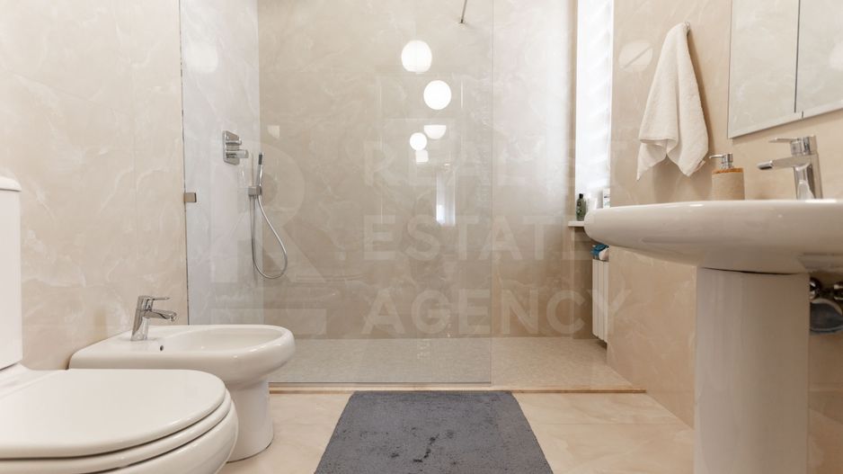 Chirie, casă, 3 nivele, 5 camere, strada Drumul Viilor, Telecentru - Poză 39