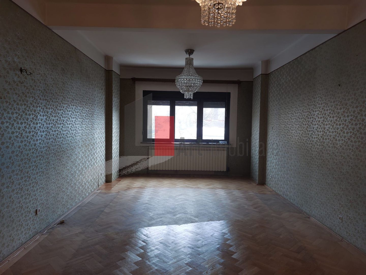 Apartamentul "BEQUEM",  180 mp suprafata totala, CONSOLIDAT, GARAJ IN ACTE, BOXE - Poză 3