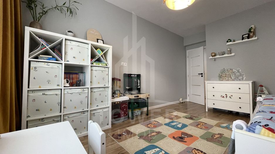 Apartament cu 3 camere de vânzare - Poză 10