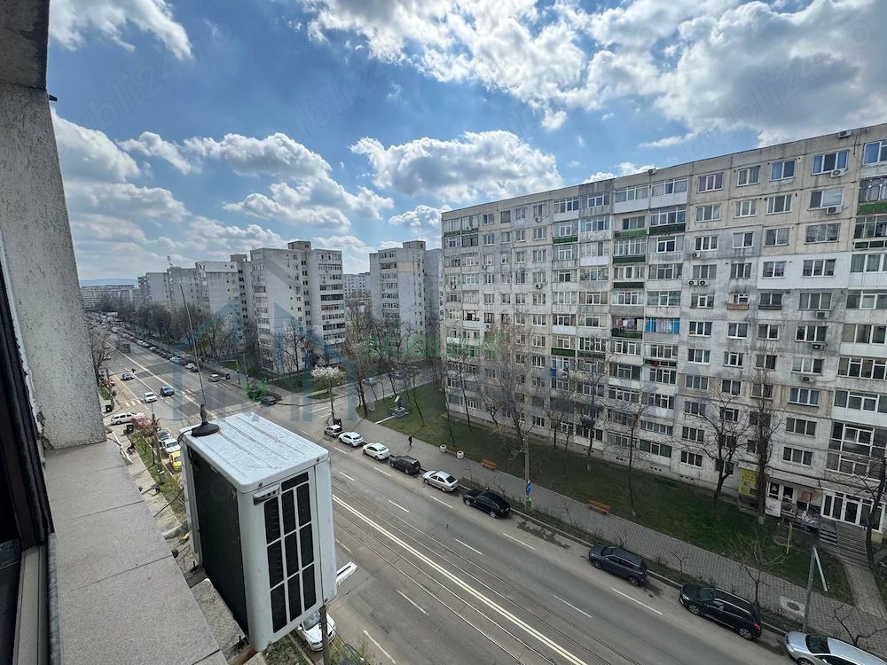 Apartament 3 camere, cartier Alexandru cel Bun, etaj intermediar, vedere bulevard, mobilat și utilat - Poză 1