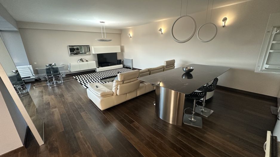 Apartament cu parcare subterana - Poză 1