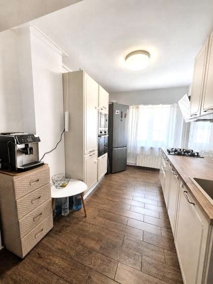 Vânzare 3 Camere 80 mp Bd. Mircea Vodă (Camera de Comerț) Centrala Bloc Monolit - Poză 1