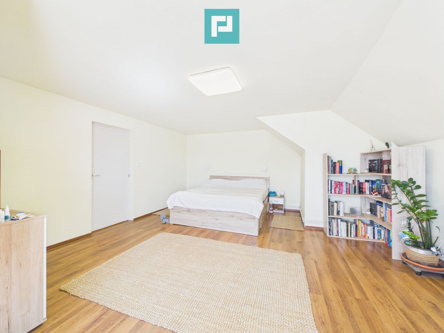 Casă individuală P + E | Spațioasă | Săcălaz | - Poză 3