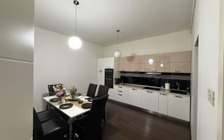 Apartament 3 camere amenajat lux zona Sinaia - Poză 8
