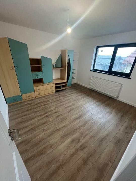 Tărlungeni, zona Izvor, casă de vănzare - Poză 11