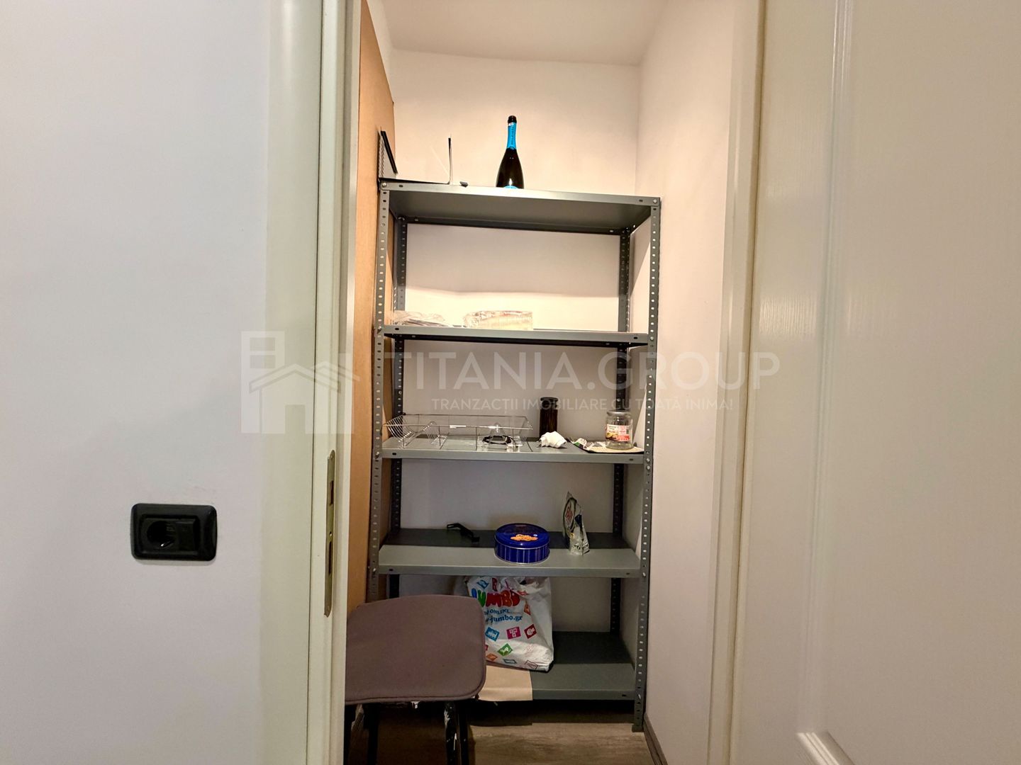 Apartament cu 3 camere, 2 bai  - zona Tractorul - Poză 7