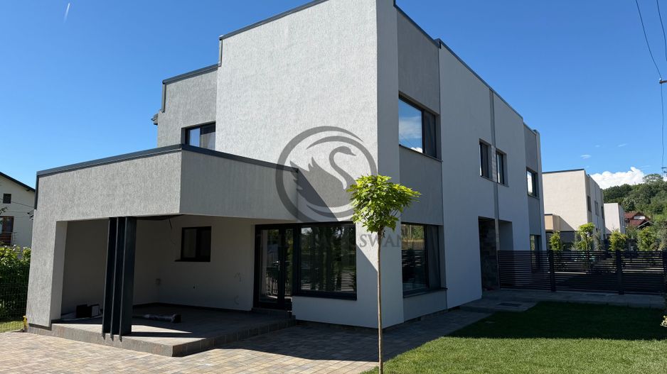 Casa de vanzare cu 4 camere | Premium | Nou | Moreni, Dambovita - Poză 1