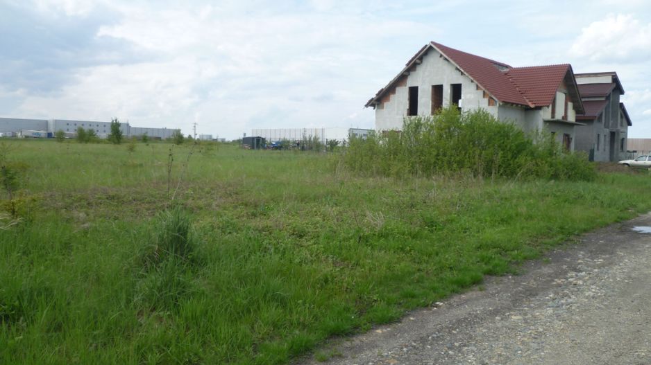 Vand teren intravilan, intr-o znz rezidentiala deosebita - Poză 1