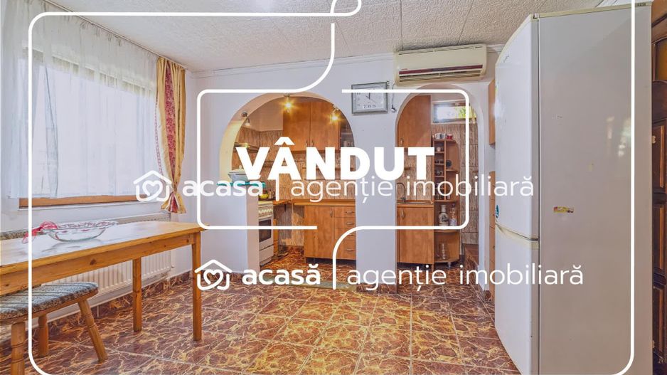 Vandut Apartament cu doua camere, central, la parter. - Poză 1
