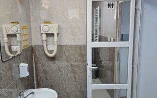 Spre Chirie - apartament 3 camere , etaj 1 in Vila - Poză 13