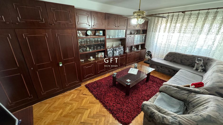 Apartament 3 camere, zona centrala - Poză 2