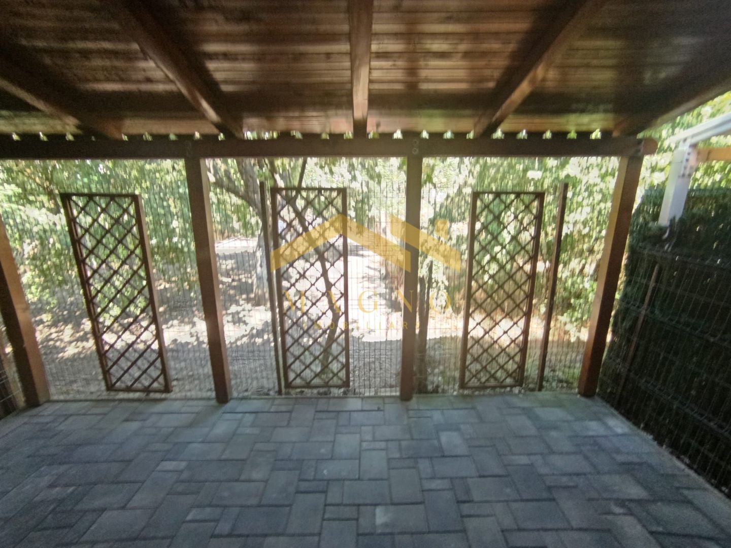 CASA SPATIOASA CU 4 CAMERE CARTIER GRADISTE - Poză 14