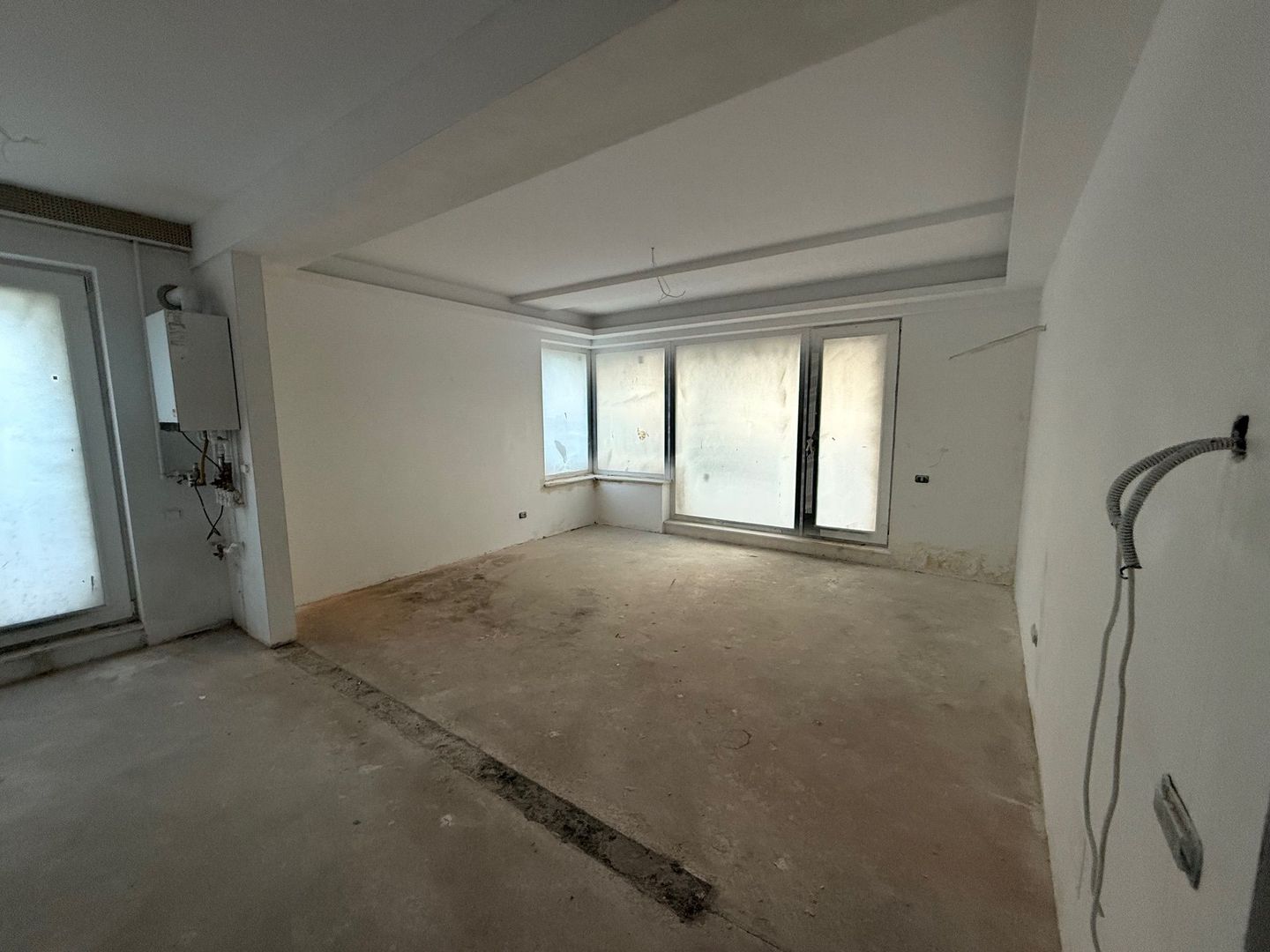 Apartament 4 Camere de Vanzare - Poză 17