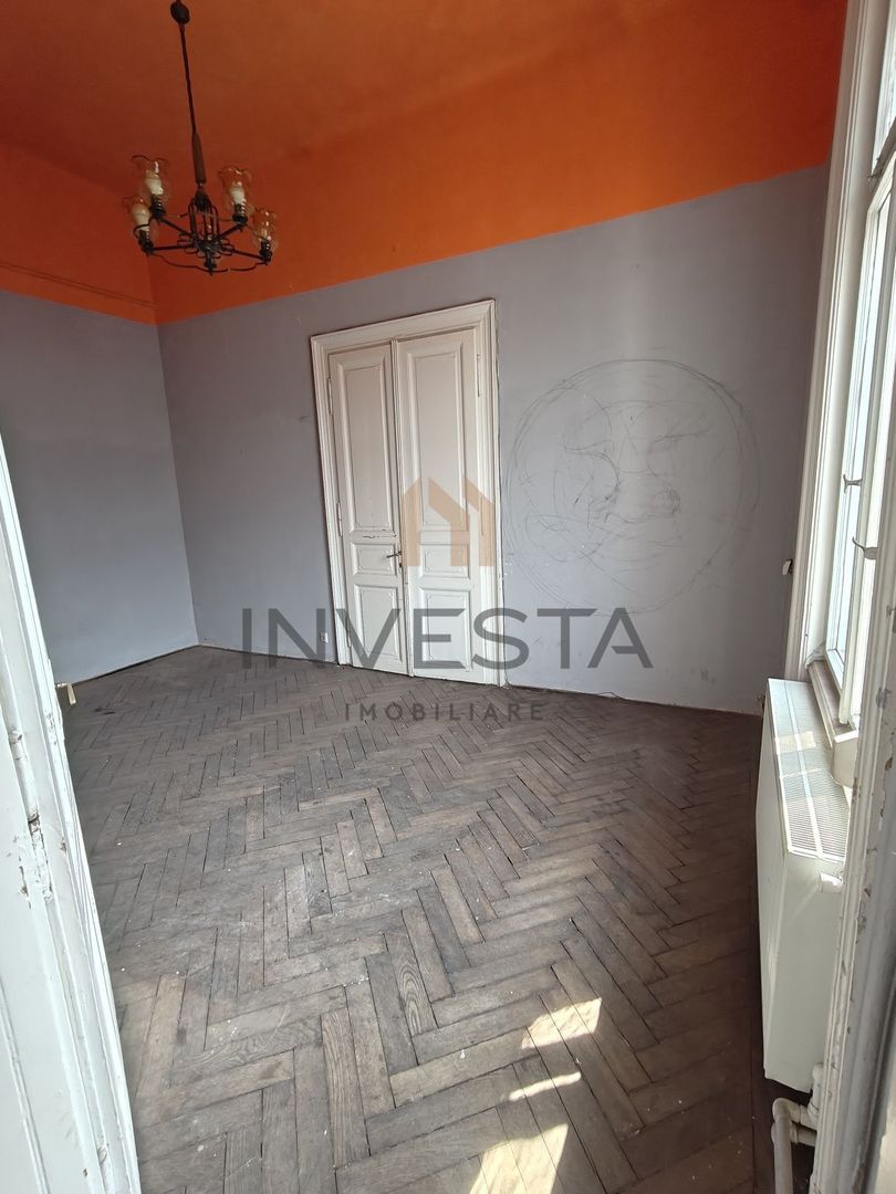 Apartament cu 2 camere cu terasa de 17 mp, tavan inalt, zona Centrala! - Poză 4