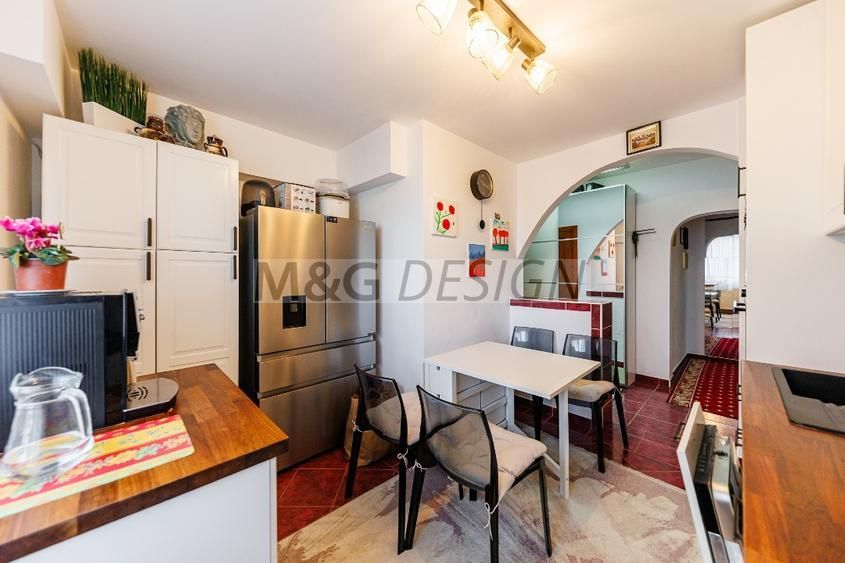 apartament 4 camere zona Circumvalatiunii - Poză 3