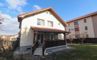 Vila moderna in Europa, curte spatioasa si garaj! - Poză 9