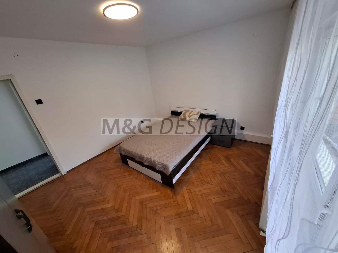 Medicina, etaj 3, CENTRALA, renovat recent - Poză 25