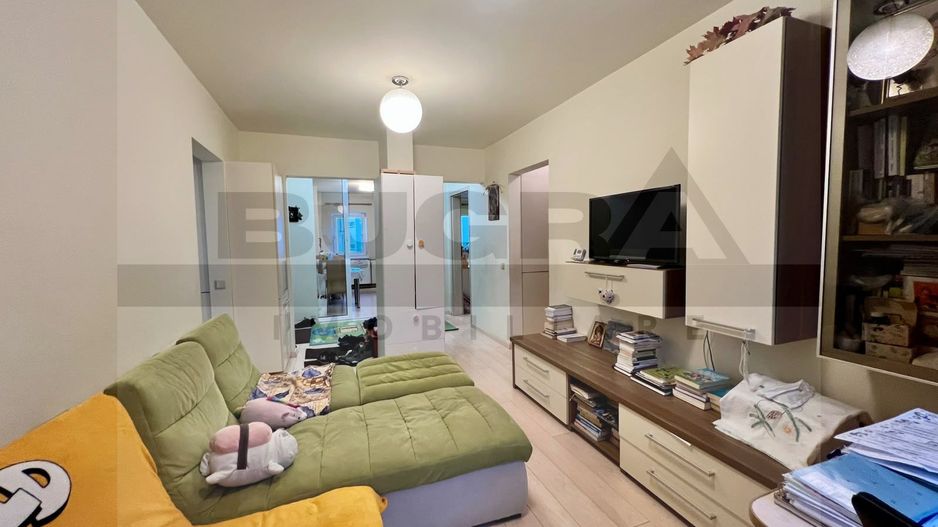 Apartament de 4 camere, 77mp, etaj intermediar, renovat, Plopilor - Poză 3