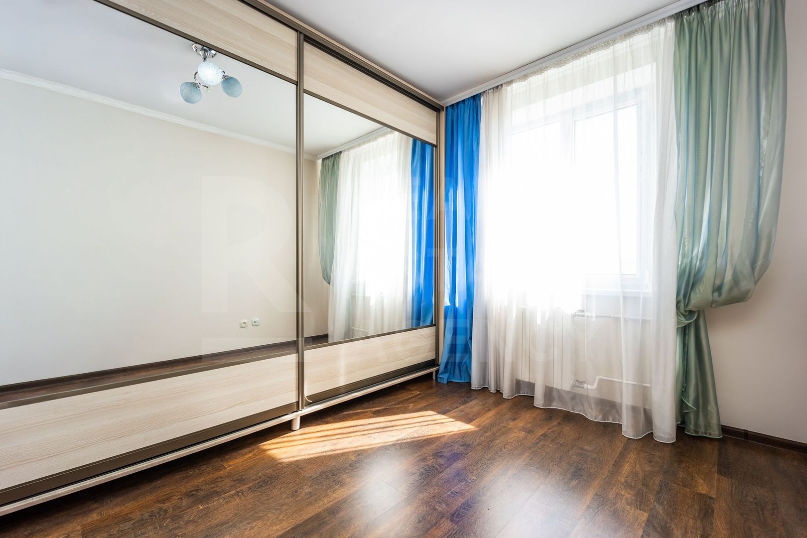 Vânzare, apartament 4 camere 86 mp , str. Milescu Spătaru, Ciocana - Poză 13