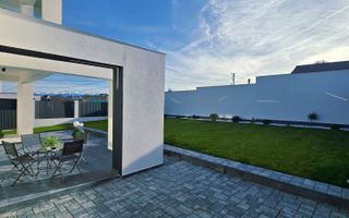 Casa exclusivista individuala echipata premium si teren 500 mp in Daia - Poză 1