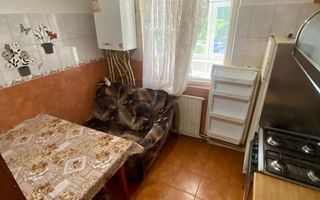 Etaj 1 Apartament 2Camere-Decomandat -Bloc din 1982-Nicolina 2 - Poză 4