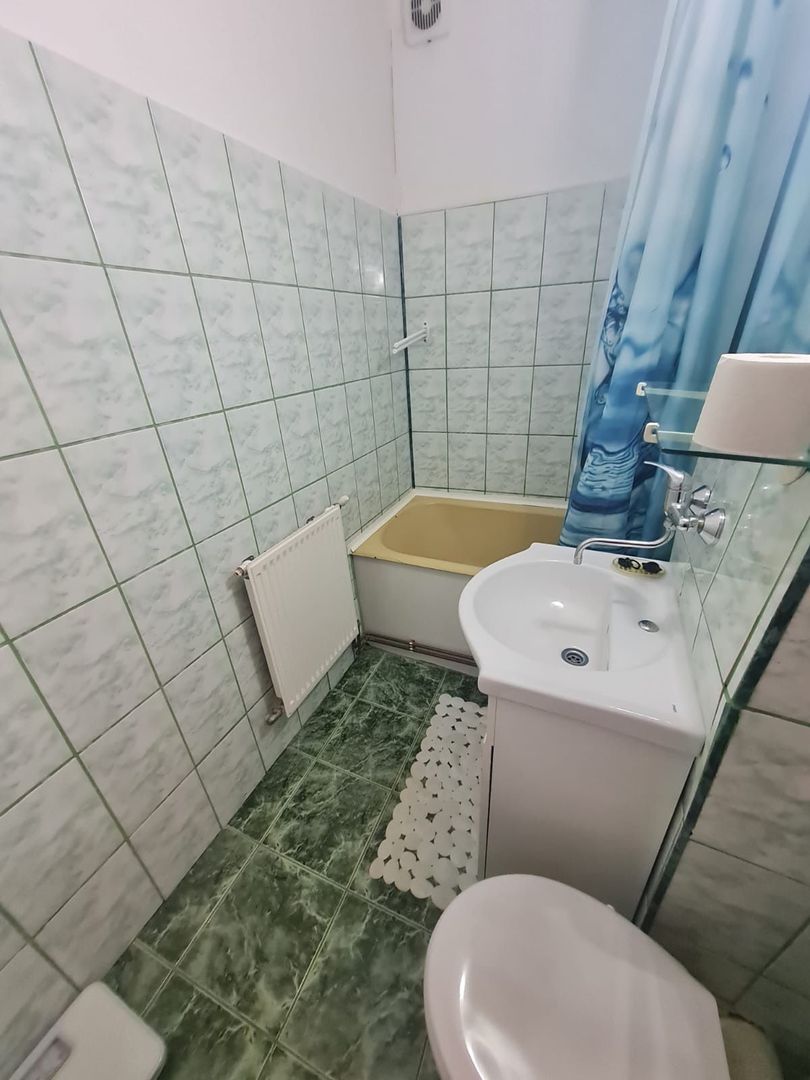 La 10 minute de Piața Unirii - Poză 8