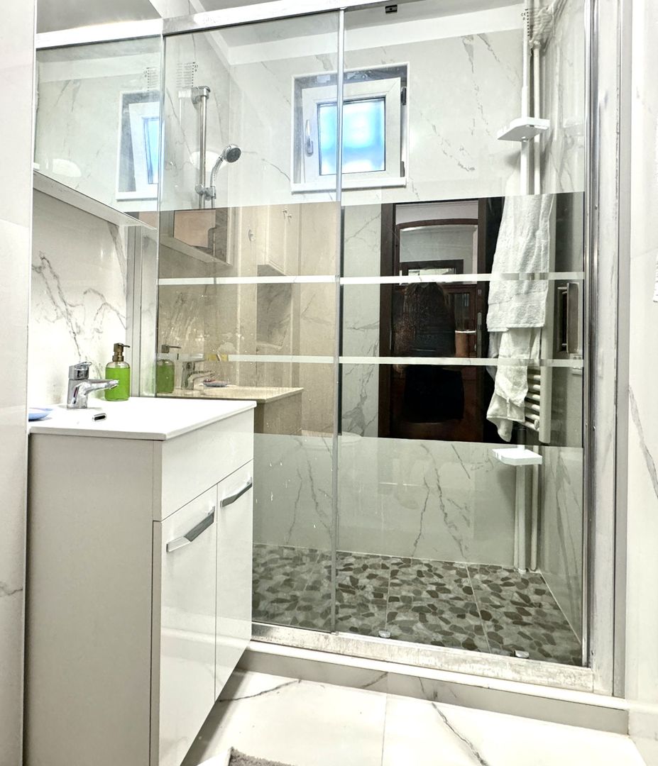 Apartament 2 camere, renovat, pet friendly, zona Central- Piata 700 - Poză 14