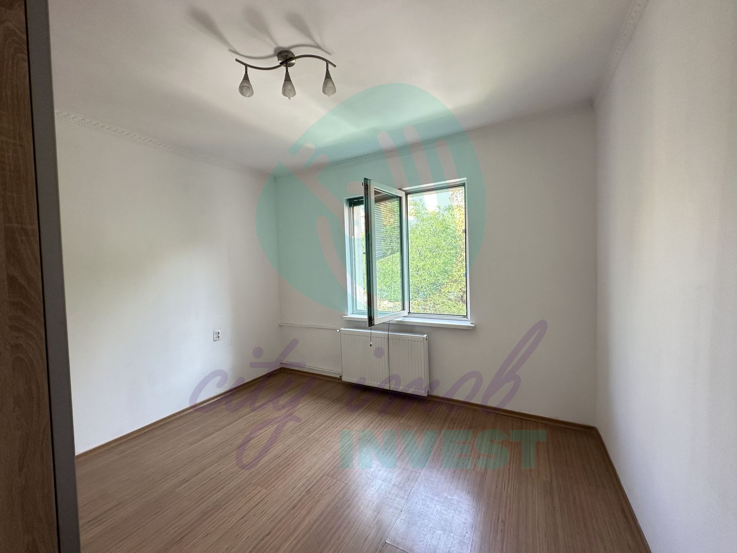 3 camere decomandate in apropiere de METROU, PARC si MALL - Poză 5