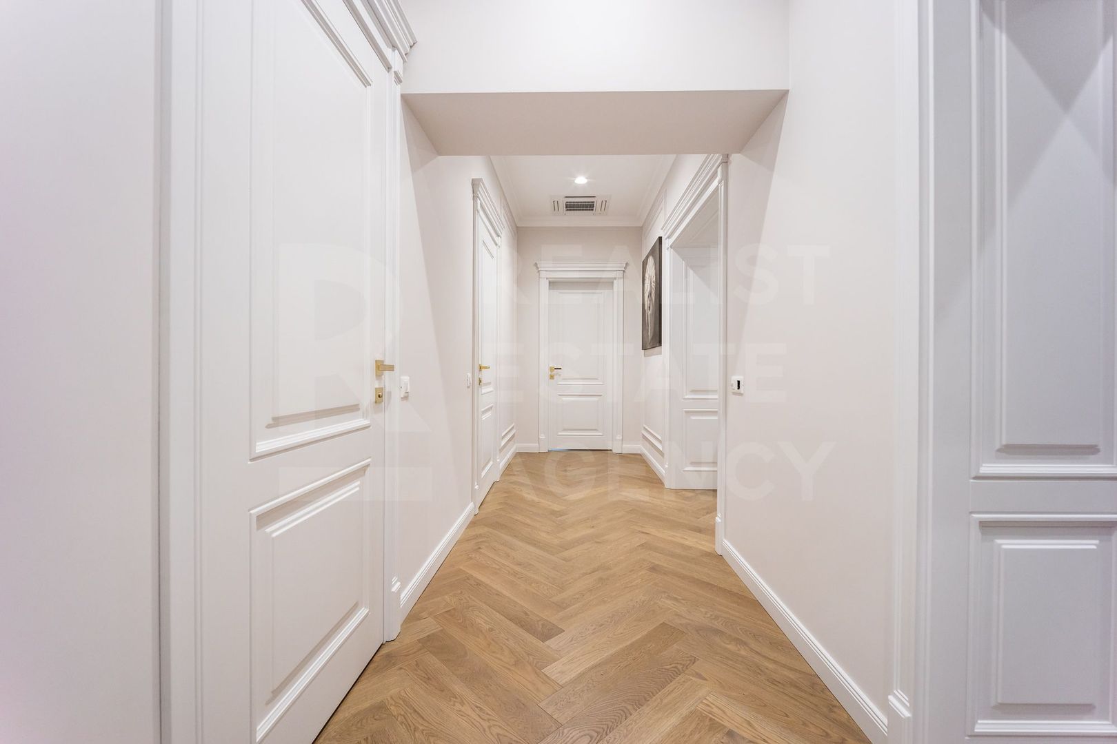 Apartament 4 camere, 160 mp, str. Nadejda Russo, Rîșcani - Poză 9