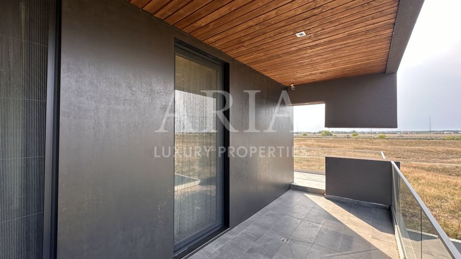 SMART VILLA - POOL - LUXURY GATED COMMUNITY - NEAR THE FOREST - Poză 12