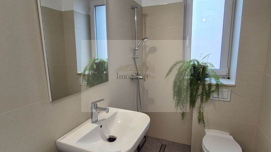 Inchiriere  3 camere| 2 bai cu geam | Parcare inclusă | Zona Europa - Poză 9