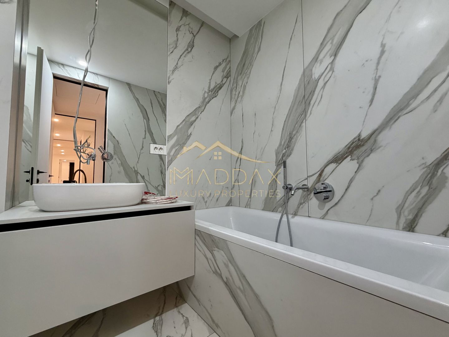 Apartament cu 4 camere *183mp* - Prima Inchiriere // Stejarii - Baneasa - Poză 29