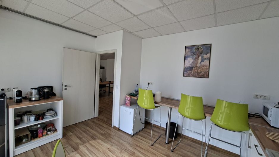 Spațiu pretabil birouri/cabinete medicale - Poză 6