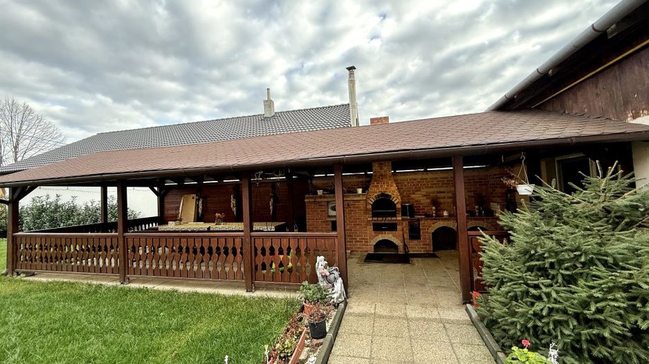 Casa 330 mp | cu teren 2300 mp | Santandrei - langa Oradea - Poză 4